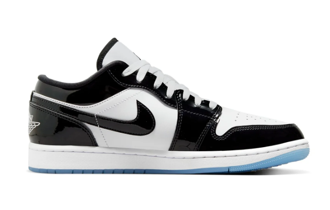 Air Jordan 1 Low SE Sneakers - Black / White / Concord F1C329