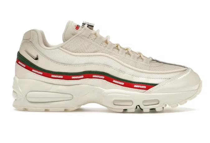 Nike Air Max 95 SP Undefeated 'Sail' Sneakers